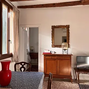 ca-giovanni-charmant-and-exclusive-apartment.hotelslidodijesolo.com/